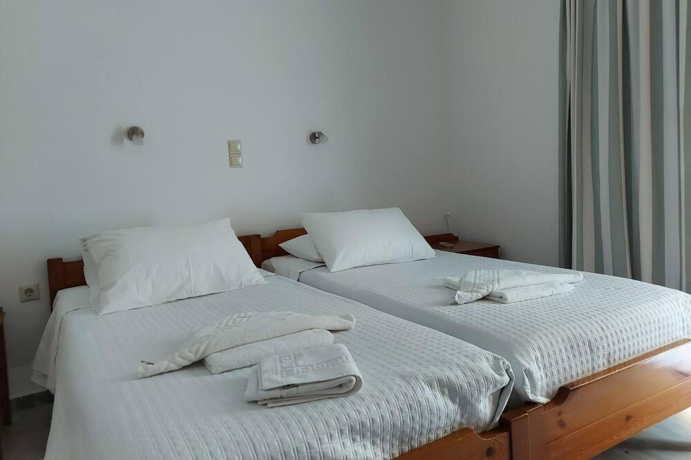 Menelaos Apartments ذاراتسو المظهر الخارجي الصورة