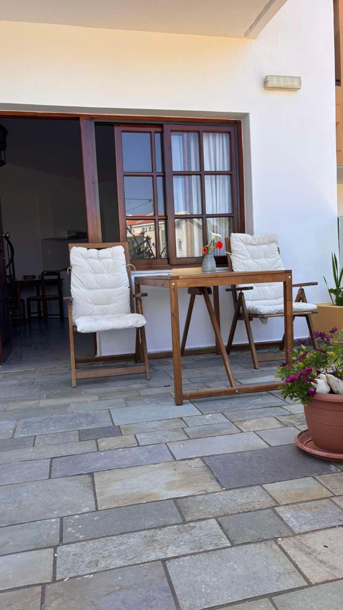Menelaos Apartments ذاراتسو المظهر الخارجي الصورة